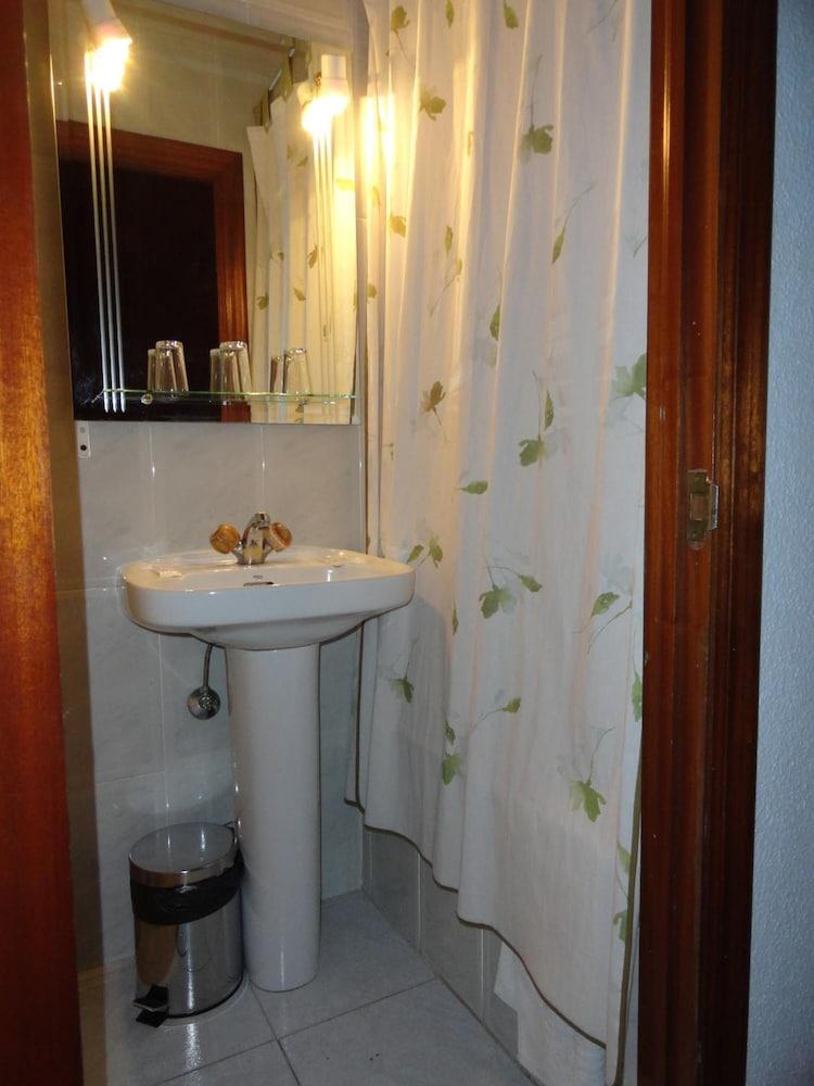 Hostal Fuencarral Kryse Madrid Eksteriør billede