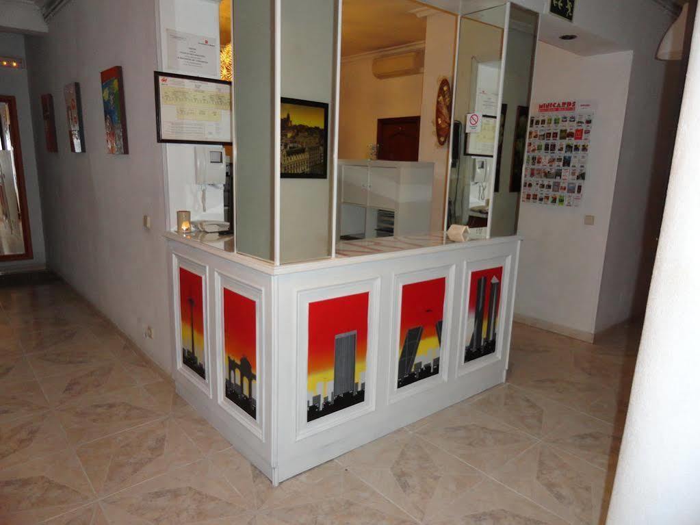 Hostal Fuencarral Kryse Madrid Eksteriør billede
